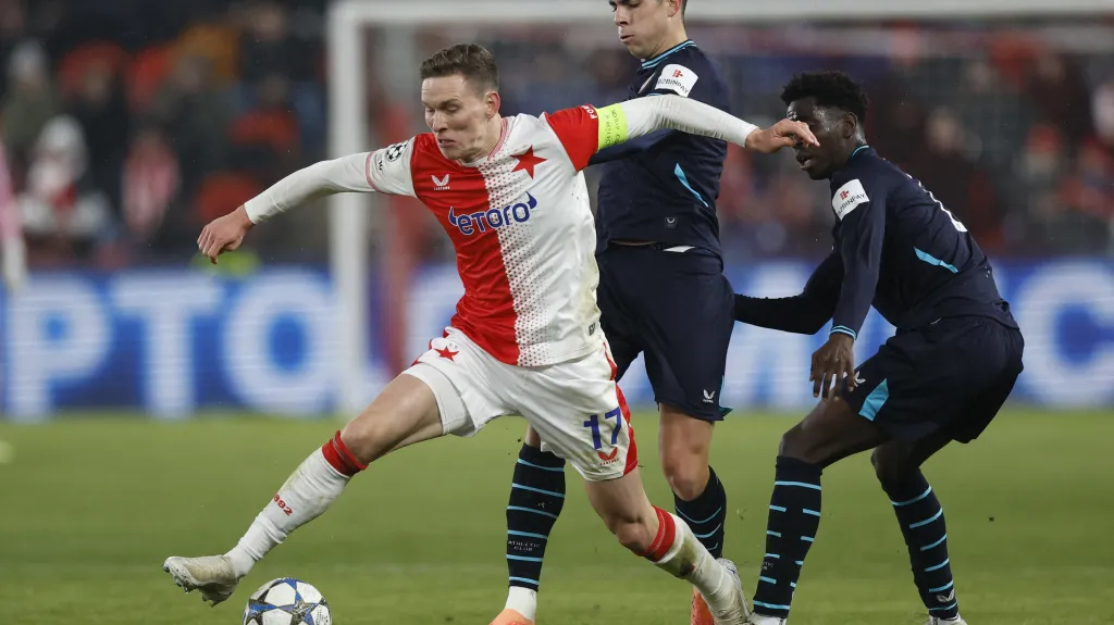 Lukáš Provod v dresu Slavie