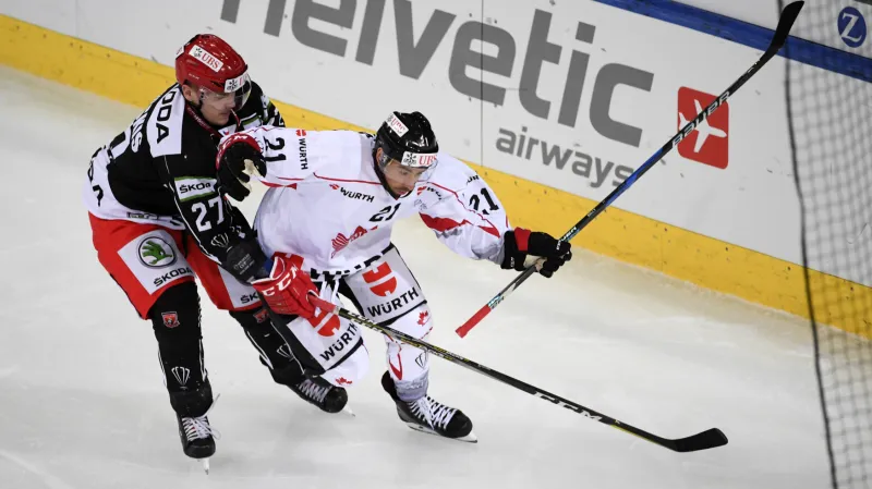 Hradec vstoupil do Spengler Cupu prohrou s Kanadou 3:5