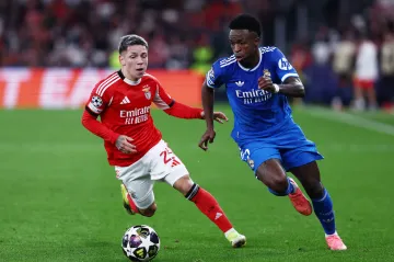 Gianluca Prestianni a Vinícius Junior