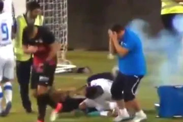 Vybuchující dělobuch v utkání kyperské ligy