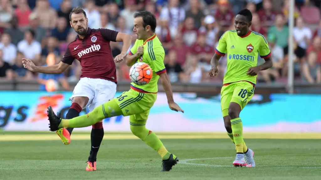 Marek Matějovský v utkání s CSKA Moskva