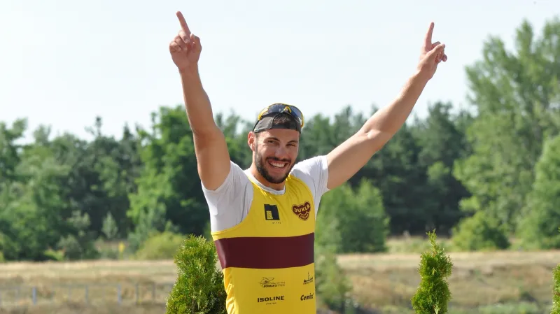 Kajakář Josef Dostál po triumfu na mistrovství republiky