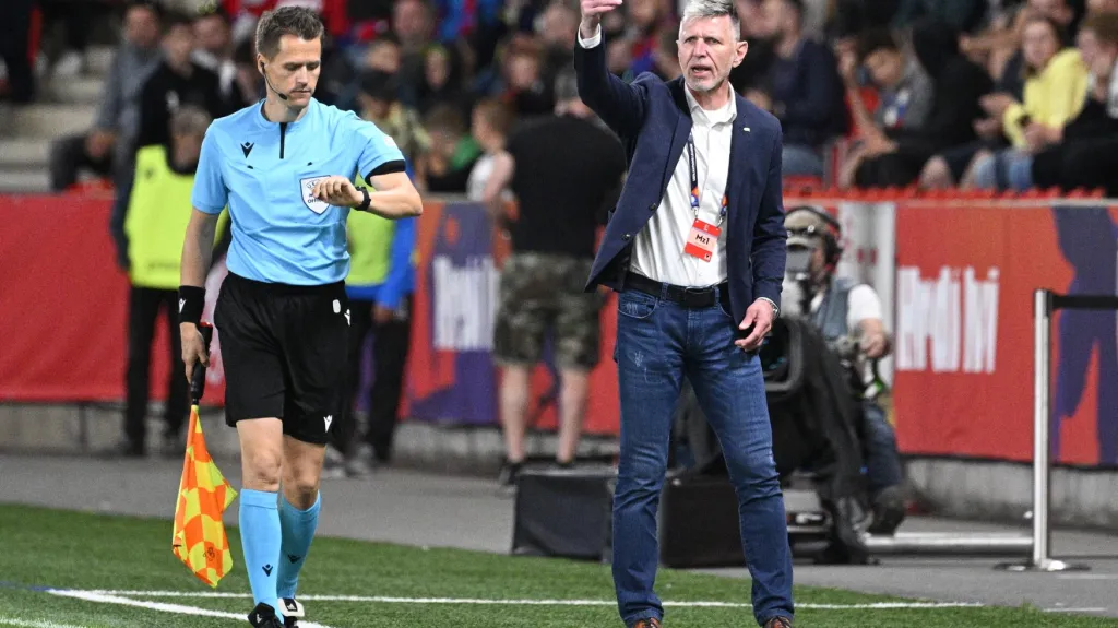 Trenér české fotbalové reprezentace Jaroslav Šilhavý