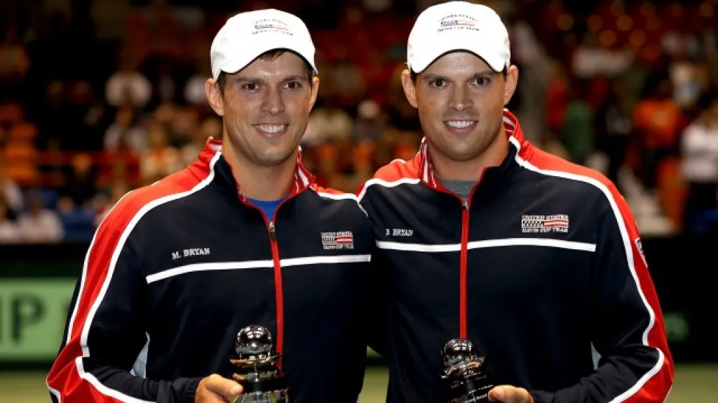 Bratři Mike (vlevo) a Bob Bryanovi