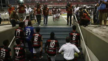 Ronaldinho s hráči Flamenga