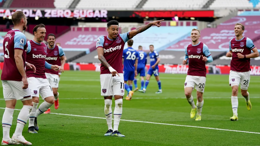 Fotbalisté West Hamu po gólu v síti Leicesteru