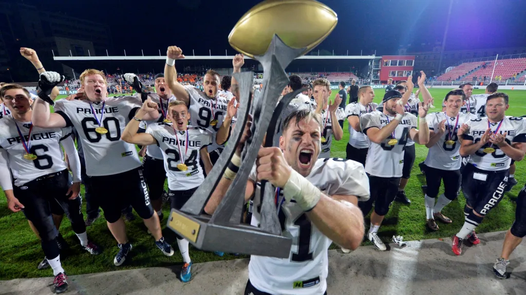 Prague Black Panthers s titulem po finále 2016