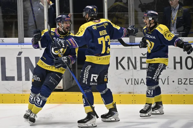 Finále play-off první hokejové ligy Berani Zlín – Dukla Jihlava 1:1