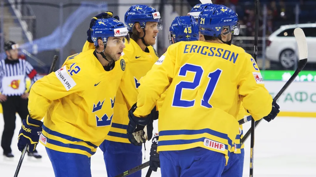 Slavící hokejisté Švédska