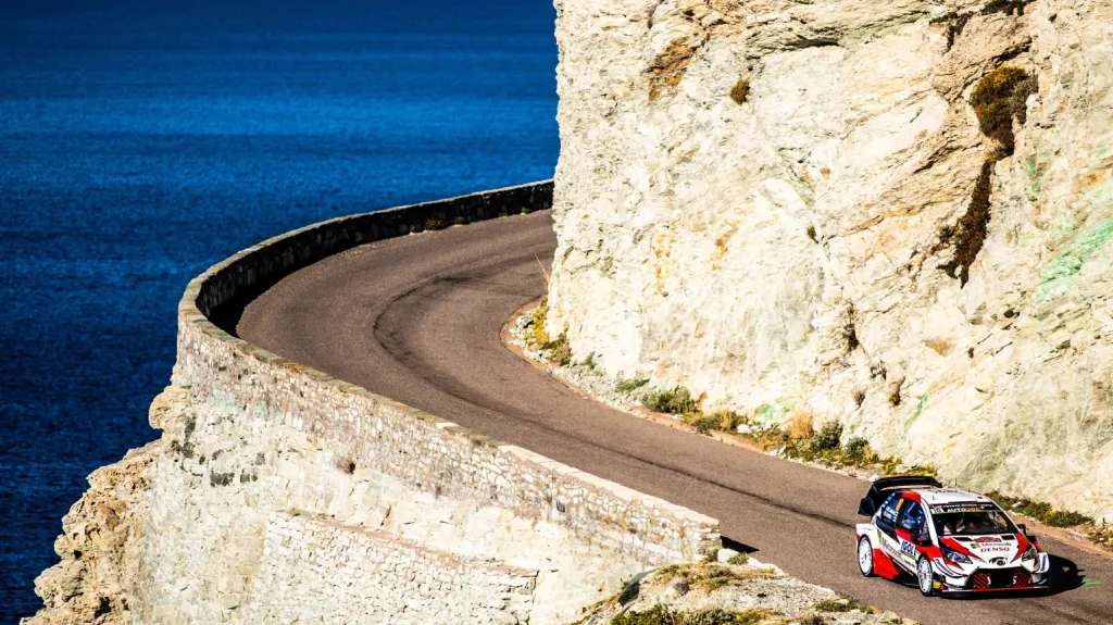 Stroj Estonce Otta Tänaka na Francouzské rallye