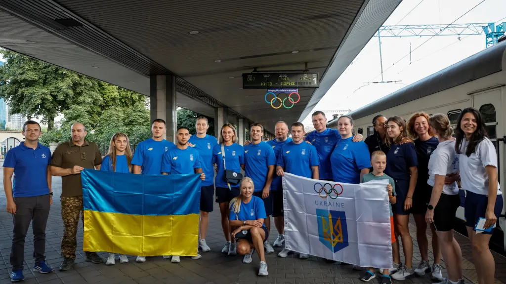 Ukrajinští olympionici při odjezdu na Hry do Paříže