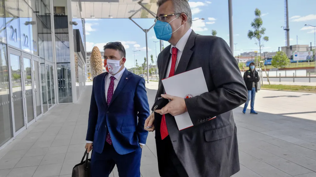 Předseda představenstva Slavie Jaroslav Tvrdík před jednáním o restartu ligy