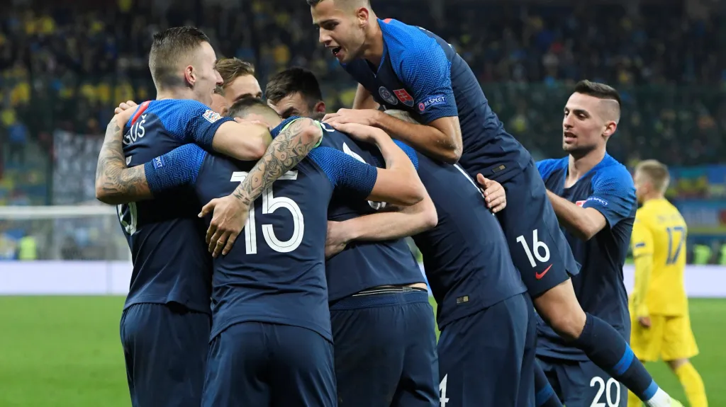 Slavící fotbalisté Slovenska