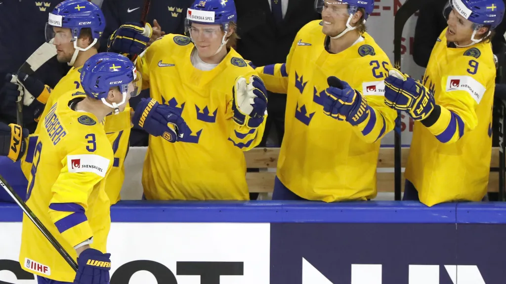 Slavící švédští hokejisté