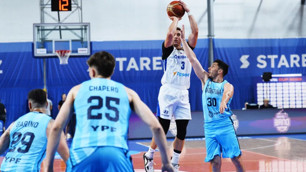 Spencer Svejcar v přípravném utkání proti Argentině