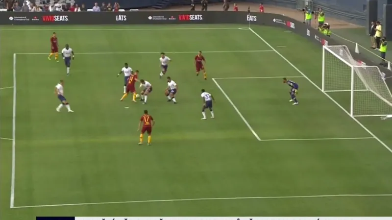 Schickův nádherný gól nepomohl AS Řím v utkání proti Tottenhamu