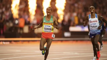 Muktar Edris poráží Mo Faraha