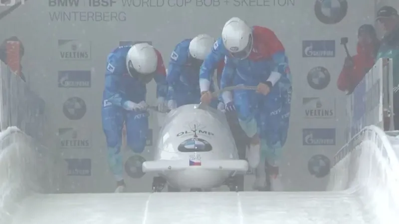 Čtyřbob s pilotem Dvořákem byl opět v TOP 10, vyhrál Němec Friedrich