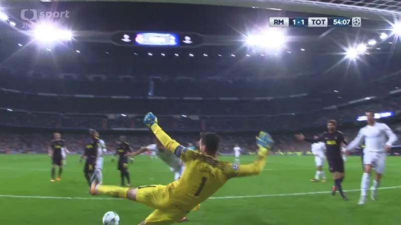 Zázračný Llorisův zákrok proti Benzemovi