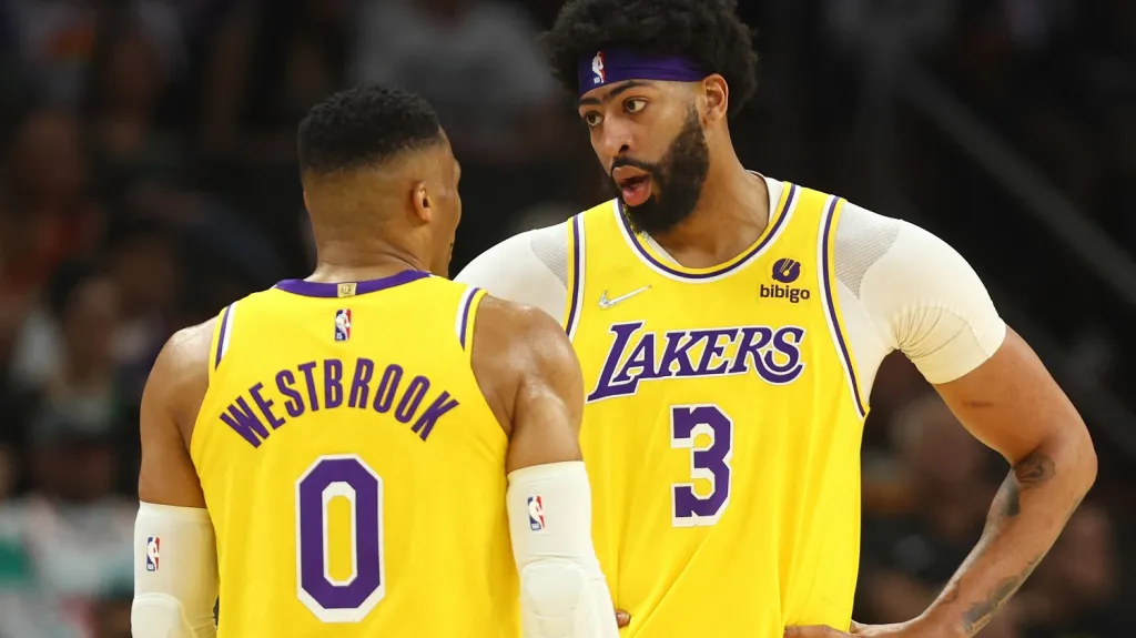 Zklamaní basketbalisté LA Lakers