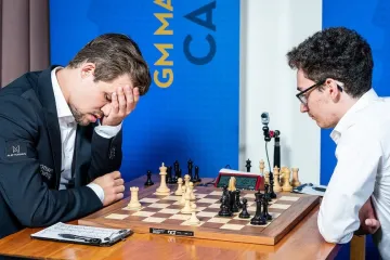 Carlsen lituje promarněných šancí v partii s Caruanou