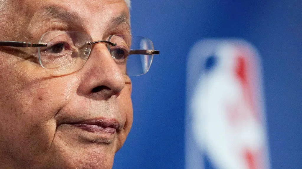 Komisionář NBA David Stern