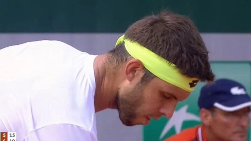 Veselý nepovolil Sockovi ani set a zvítězil ve třech setech