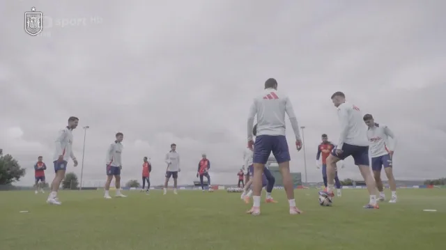 Prvního finalistu Eura určí šlágr mezi Španělskem a Francií