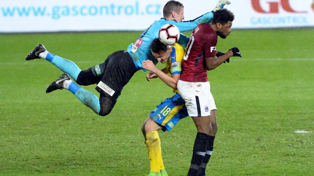 Grigar, Jeřábek a Tetteh