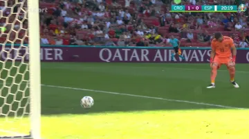 Gól v utkání Chorvatsko - Španělsko: Pedri vlastní - 1:0 (20. min.)