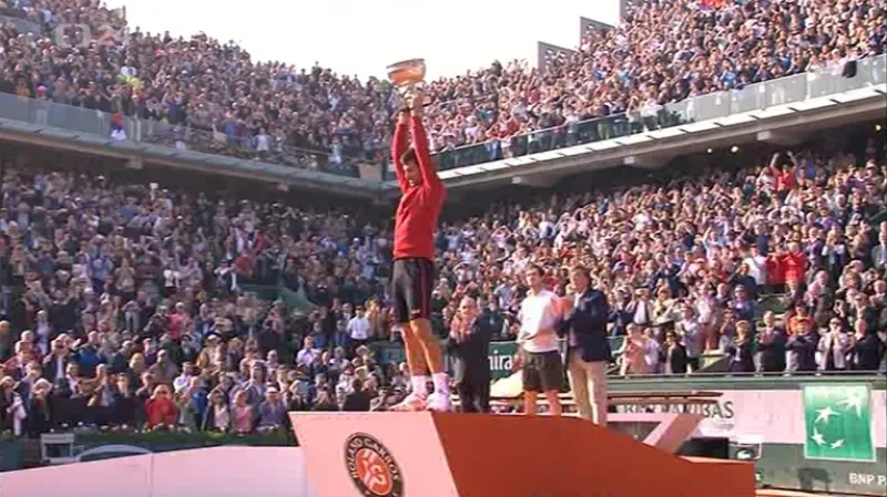 Djokovič ovládl French Open a zkompletoval kariérní grandslam