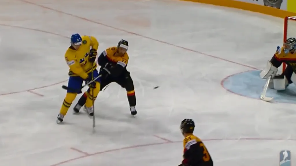 Gól v utkání Švédsko - Německo: Klingberg - 3:2 (43. min.)