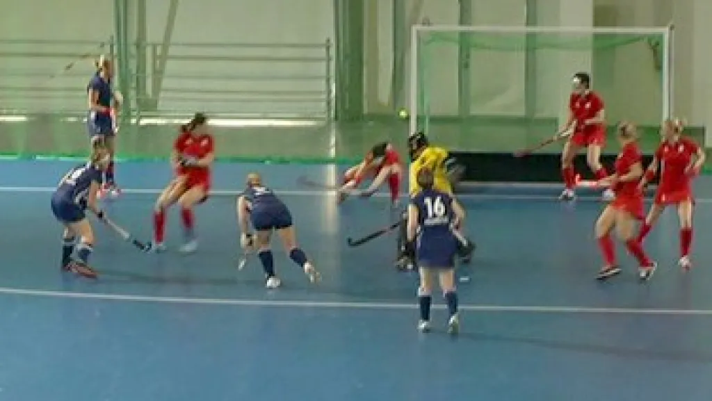 Zápas ženské reprezentace v pozemním hokeji