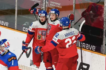 Kapitán Eduard Šalé po druhé trefě do slovenské sítě