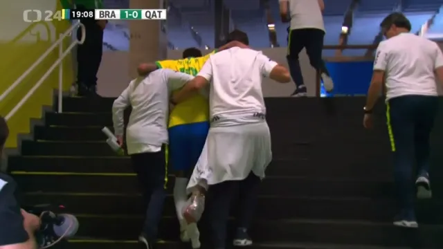 Neymar si poranil v utkání s Katarem kotník
