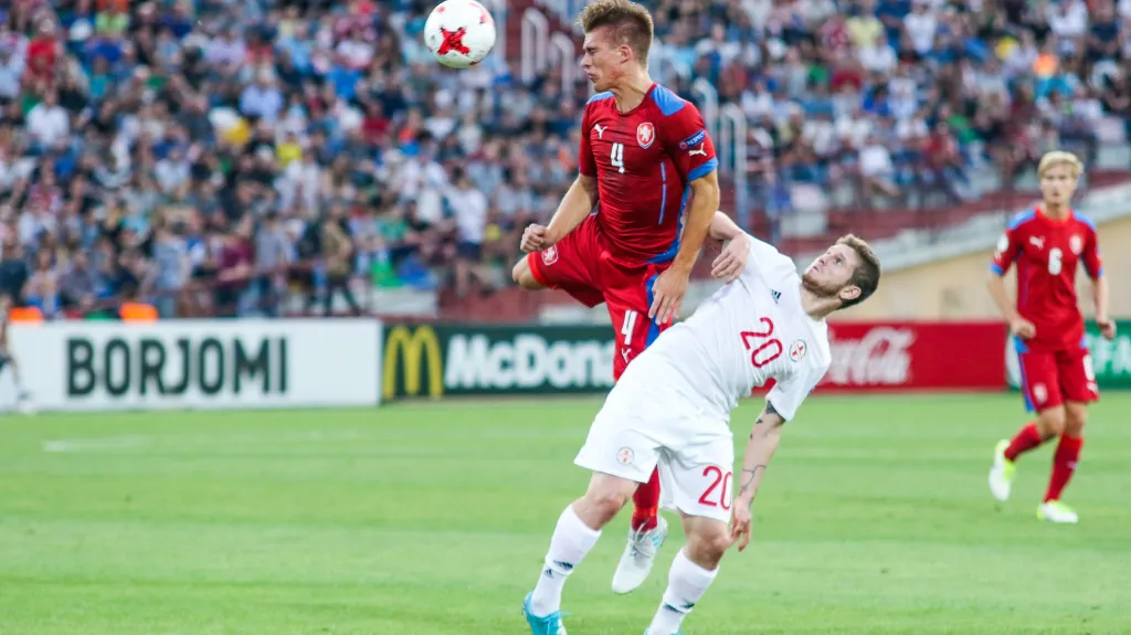 Český reprezentant Libor Holík v zápase proti Gruzii