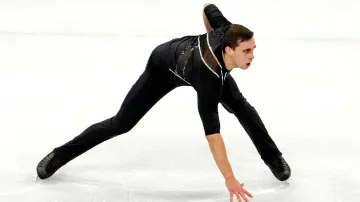 Záznam krátkého programu sportovních dvojic na ME