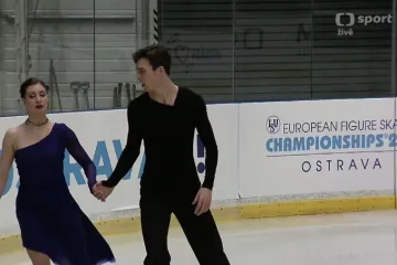 Čeští krasobruslaři v zahraničních službách