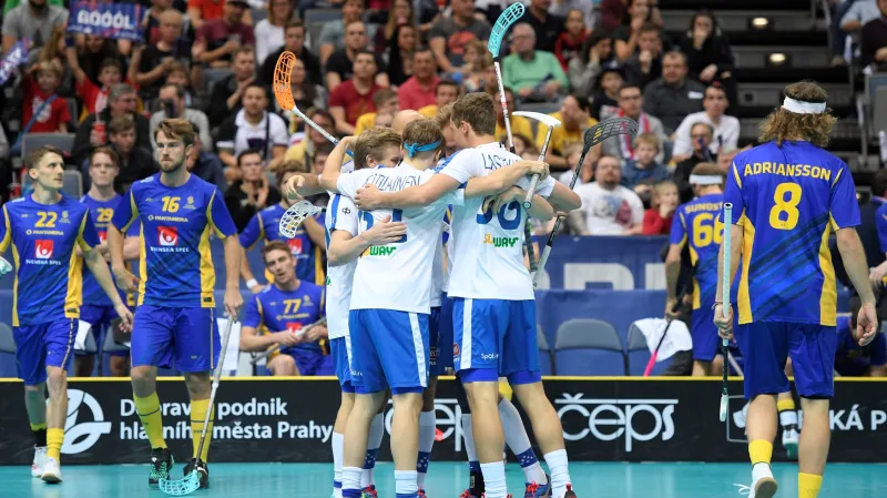 Finové se radují proti Švédům