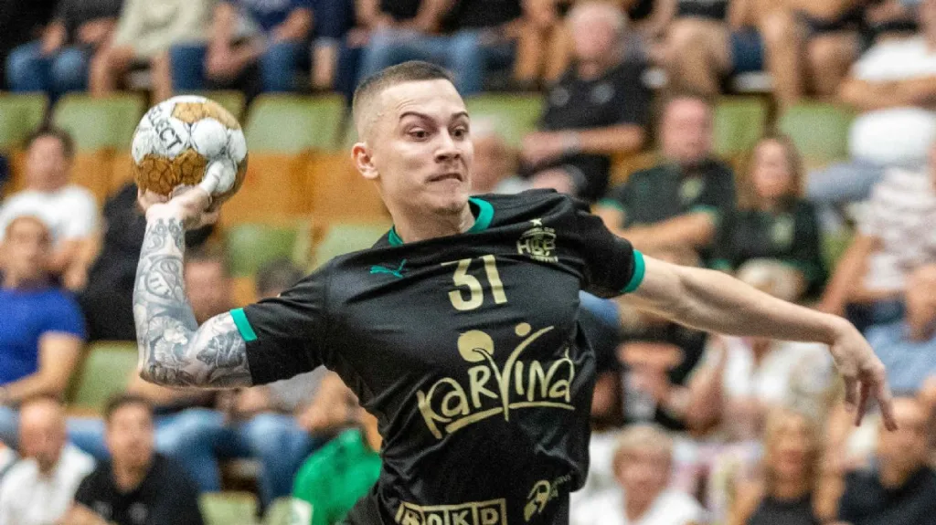 Levé křídlo Ondřej Skalický