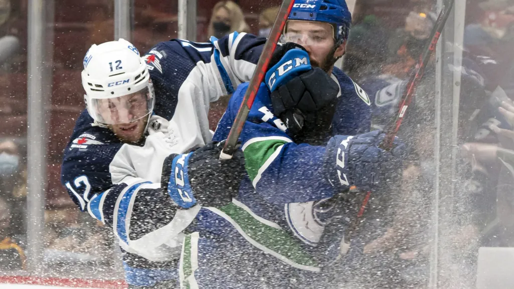 Utkání Vancouver - Winnipeg