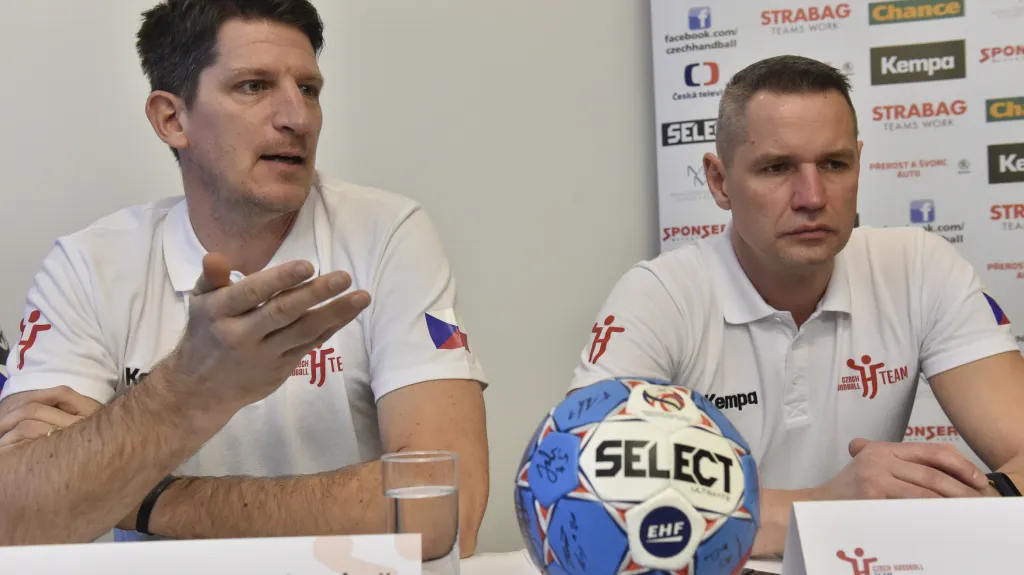 Trenéři Daniel Kubeš a Jan Filip