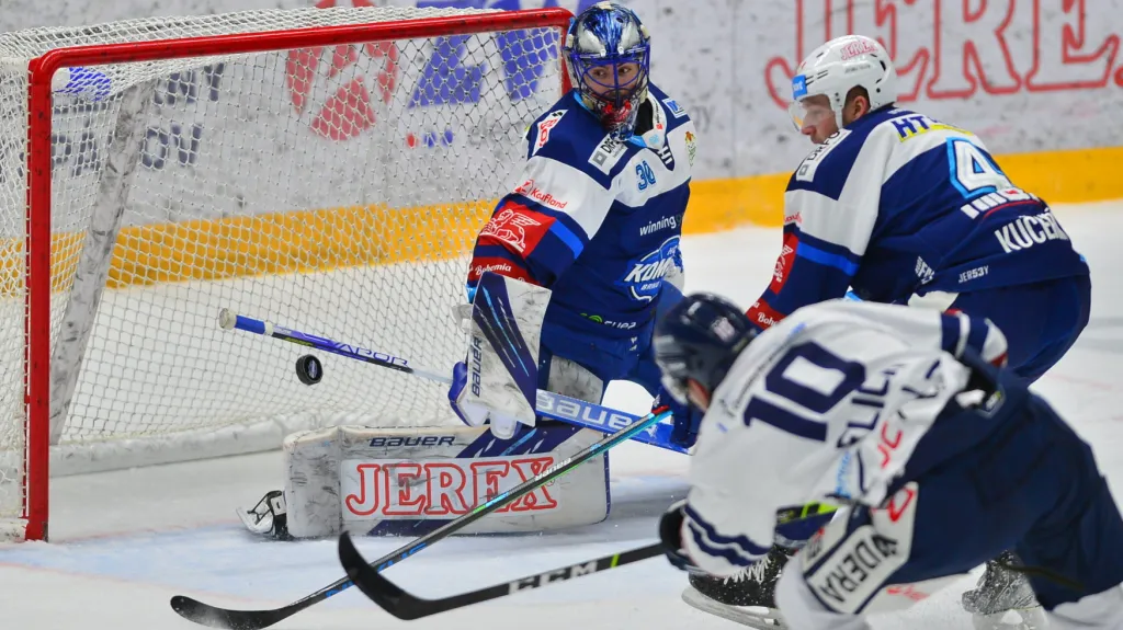 Vítkovický Rob Flick skóruje proti Brnu