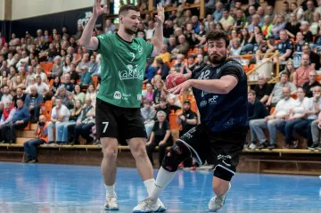 Lovosický pivot Patrik Stach zakončuje proti Karviné