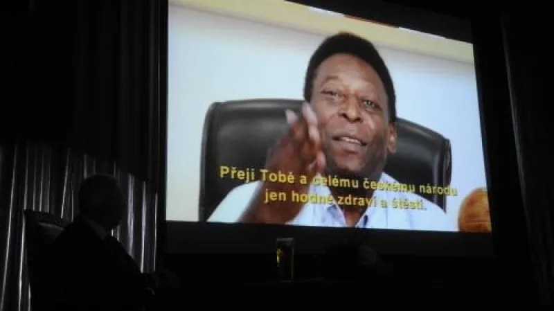 Pelé přeje Josefu Masopustovi