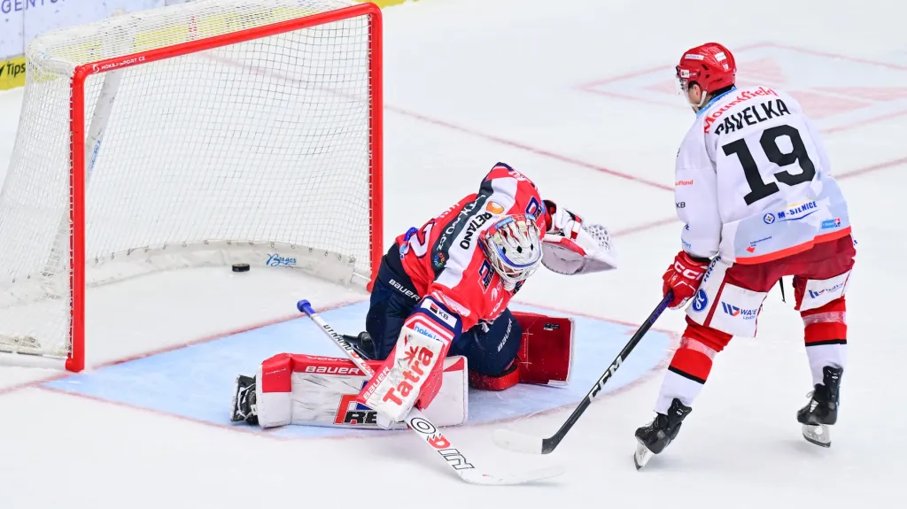 Tomáš Pavelka proměňuje vítězný nájezd
