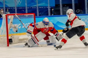 Šimon Hrubec čelí nájezdu proti Švýcarům