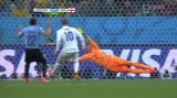 Gól v utkání Uruguay - Anglie: Rooney - 1:1 (75. min.)