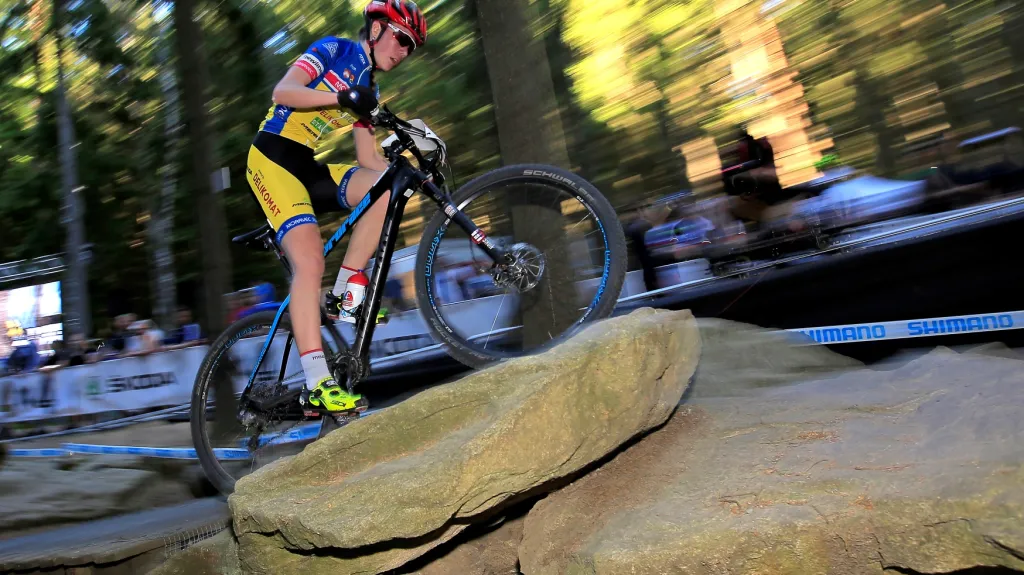 Jana Tesařová na horském kole