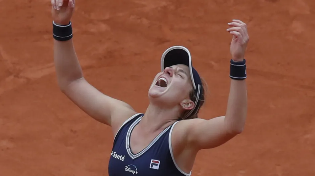 Slavící Nadia Podoroská